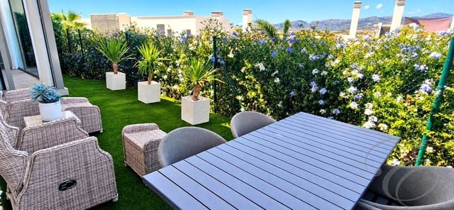 Piso de 3 habitaciones en Caleta de Vélez, Vélez-Málaga en venta con piscina garaje - 360.000 € (Ref: 10095363)