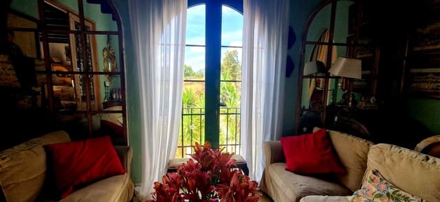 4 Zimmer Finca/Landgut zu verkaufen in Comares mit Pool Garage - 950.000 € (Ref: 10121004)