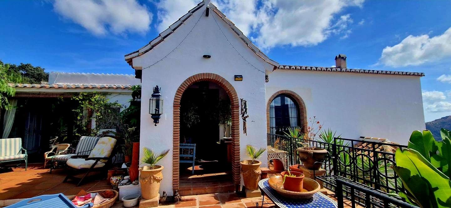 4 Zimmer Finca/Landgut zu verkaufen in Comares mit Pool Garage - 950.000 € (Ref: 10121004)