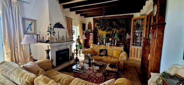 4 Zimmer Finca/Landgut zu verkaufen in Comares mit Pool Garage - 950.000 € (Ref: 10121004)