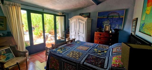 4 Zimmer Finca/Landgut zu verkaufen in Comares mit Pool Garage - 950.000 € (Ref: 10121004)