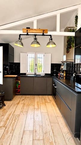 3 makuuhuone Maalaistalo myytävänä paikassa Torrox Pueblo, Torrox mukana uima-altaan 
autotalli - 595 000 € (Ref: 10145240)