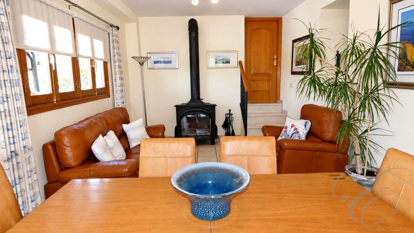 6 makuuhuone Huvila myytävänä paikassa Iznajar mukana uima-altaan - 499 000 € (Ref: 10169074)