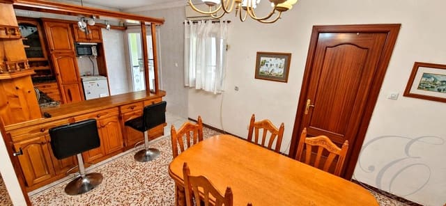 6 soverom Villa til salgs i Vélez-Málaga med svømmebasseng garasje - € 249 000 (Ref: 10172158)