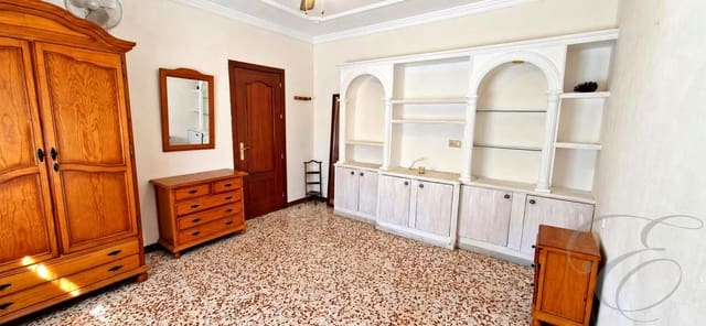6 soverom Villa til salgs i Vélez-Málaga med svømmebasseng garasje - € 249 000 (Ref: 10172158)