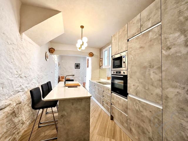 4 soveværelse Villa til salg i Archidona - € 249.000 (Ref: 10172452)