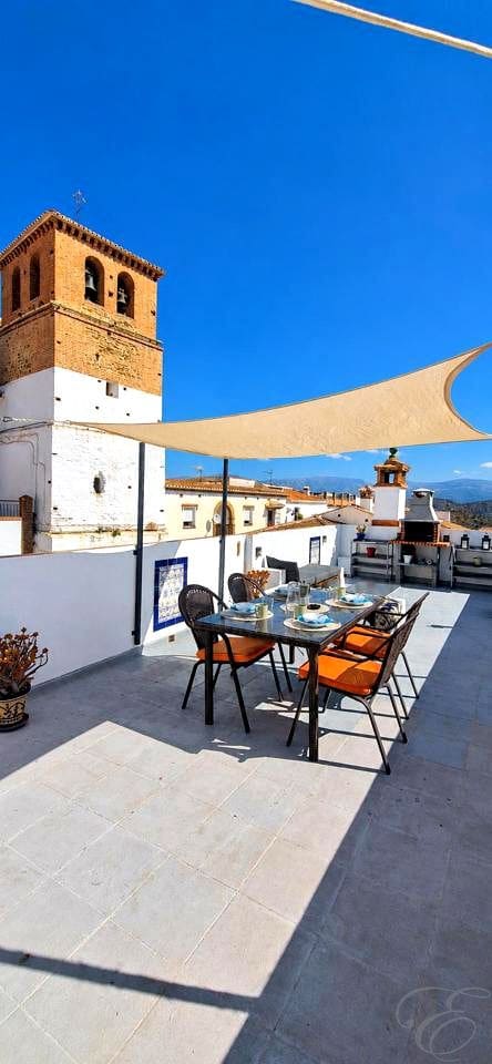 4 bedroom Villa for sale in Cutar - € 169,000 (Ref: 10182044)