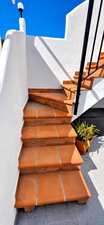 4 bedroom Villa for sale in Cutar - € 169,000 (Ref: 10182044)