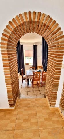 4 bedroom Villa for sale in Cútar - € 169,000 (Ref: 10182044)