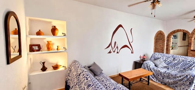 4 bedroom Villa for sale in Cútar - € 169,000 (Ref: 10182044)