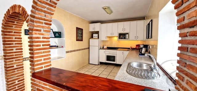 4 bedroom Villa for sale in Cútar - € 169,000 (Ref: 10182044)