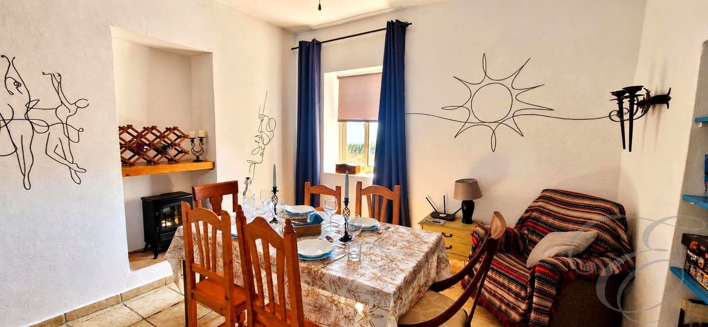 4 bedroom Villa for sale in Cutar - € 169,000 (Ref: 10182044)