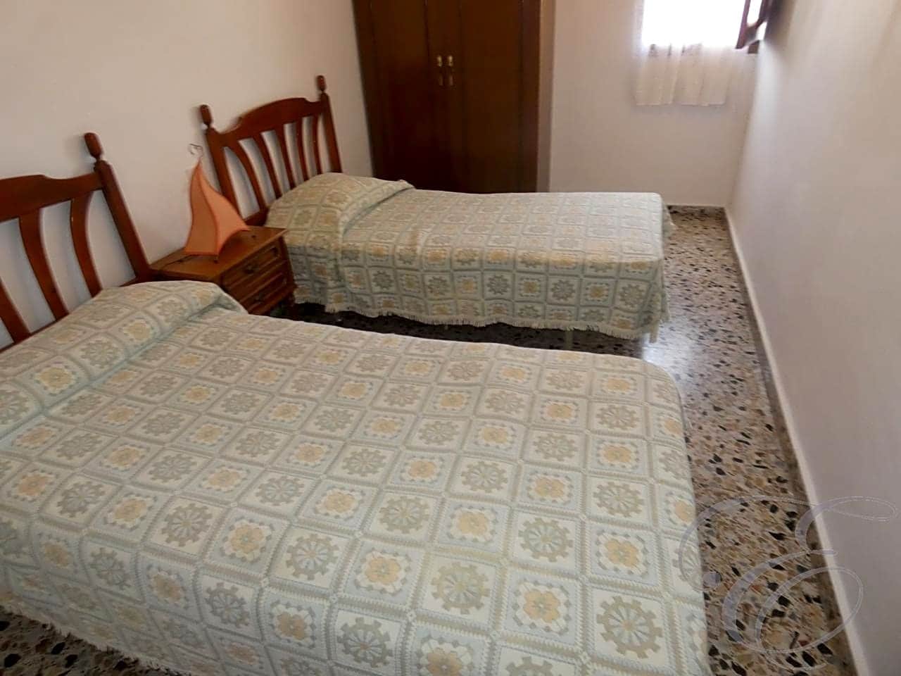 7 sovrum Villa till salu i Sayalonga - 187 000 € (Ref: 4667427)