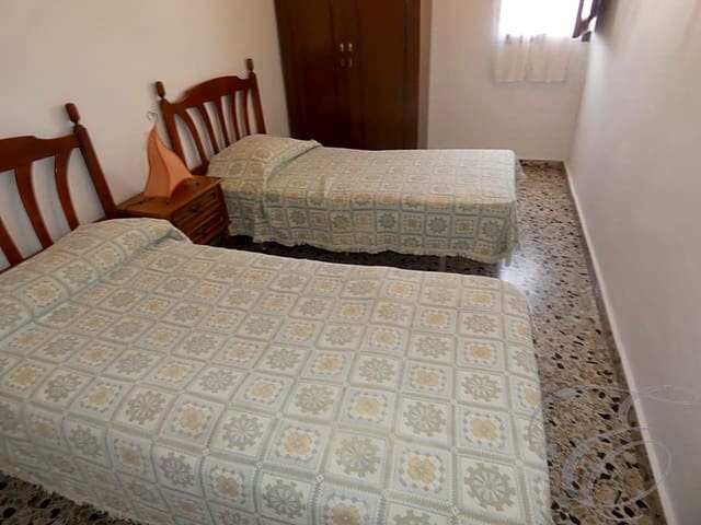 7 sovrum Villa till salu i Sayalonga - 187 000 € (Ref: 4667427)