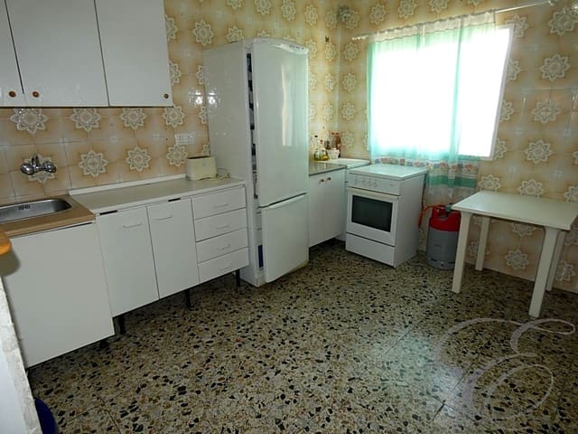 7 sovrum Villa till salu i Sayalonga - 187 000 € (Ref: 4667427)