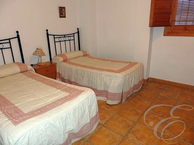 7 soveværelse Villa til salg i Lecrín med swimmingpool - € 265.000 (Ref: 4667502)