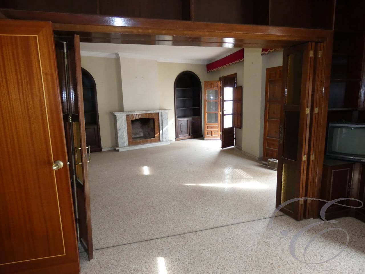 12 slaapkamer Villa te koop in Velez-Malaga met garage - € 750.000 (Ref: 4667524)