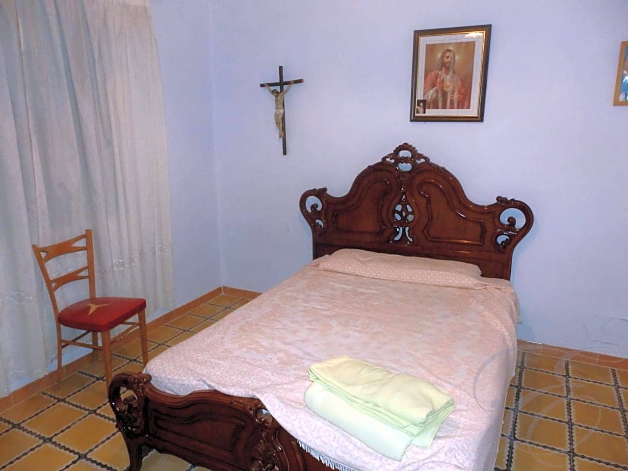 4 soveværelse Villa til salg i Albunuelas - € 60.000 (Ref: 4667583)