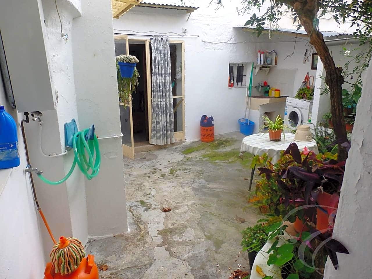 4 bedroom Villa for sale in Riogordo - € 127,300 (Ref: 4667610)