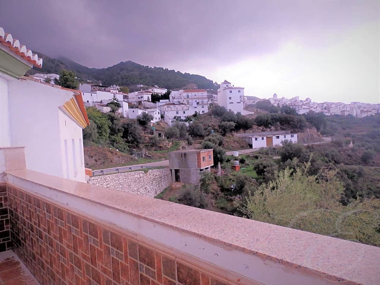 3 soverom Villa til salgs i Canillas de Aceituno med garasje - € 169 000 (Ref: 4667637)