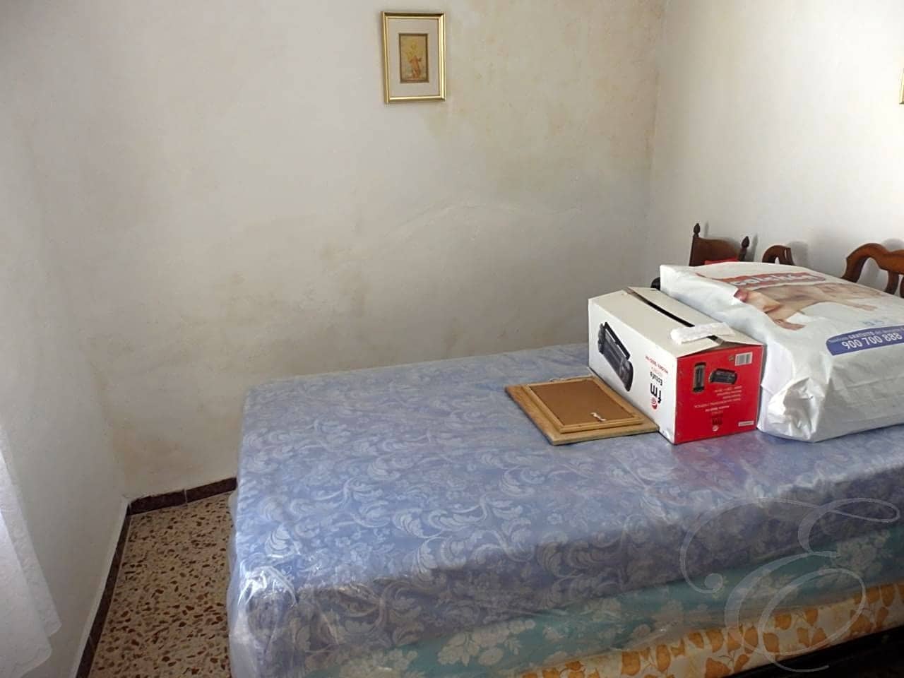 8 bedroom Villa for sale in Canillas de Aceituno - € 215,000 (Ref: 4667646)