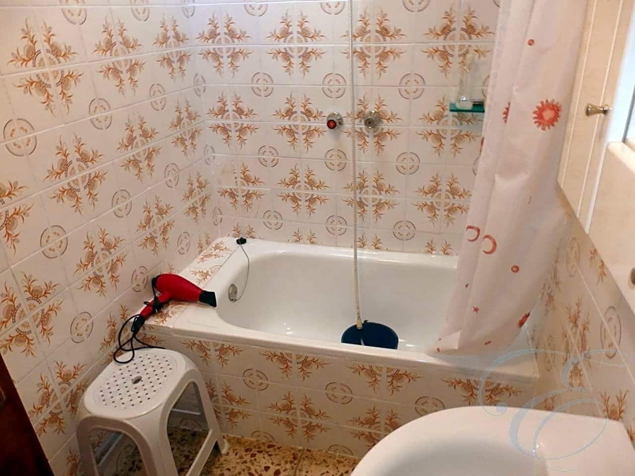 8 bedroom Villa for sale in Canillas de Aceituno - € 215,000 (Ref: 4667646)