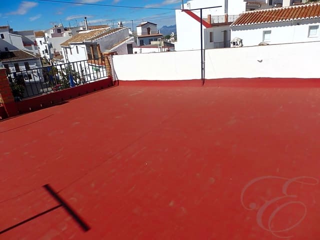 8 sypialnia Willa na sprzedaż w Canillas de Aceituno - 215 000 € (Ref: 4667646)