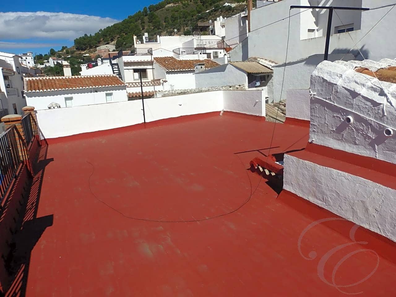 8 bedroom Villa for sale in Canillas de Aceituno - € 215,000 (Ref: 4667646)