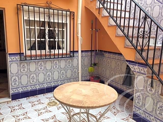 4 bedroom Villa for sale in Periana - € 139,000 (Ref: 4667657)