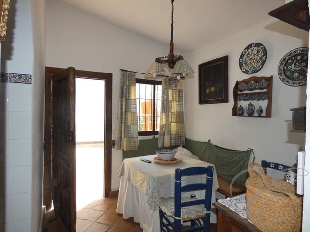 4 slaapkamer Villa te koop in Rincón de la Victoria met zwembad garage - € 899.000 (Ref: 4699766)