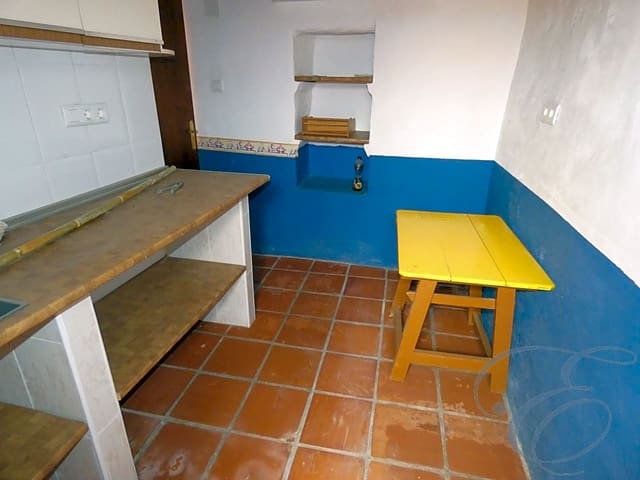 2 soverom Finca/Herregård til salgs i Cútar med garasje - € 75 000 (Ref: 4699772)