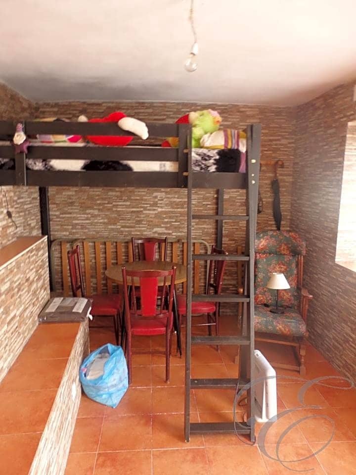 4 bedroom Villa for sale in Salares - € 78,000 (Ref: 4699780)