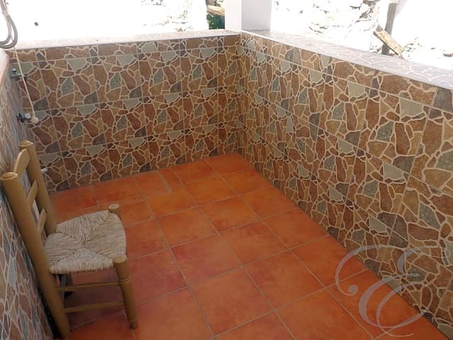 4 soveværelse Villa til salg i Salares - € 78.000 (Ref: 4699780)