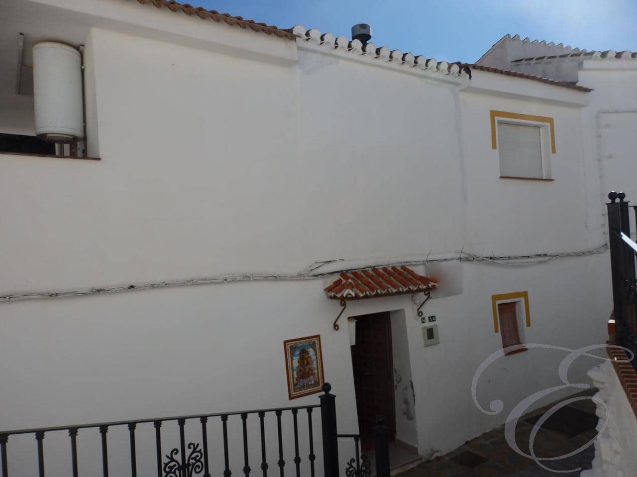 4 soveværelse Villa til salg i Salares - € 78.000 (Ref: 4699780)