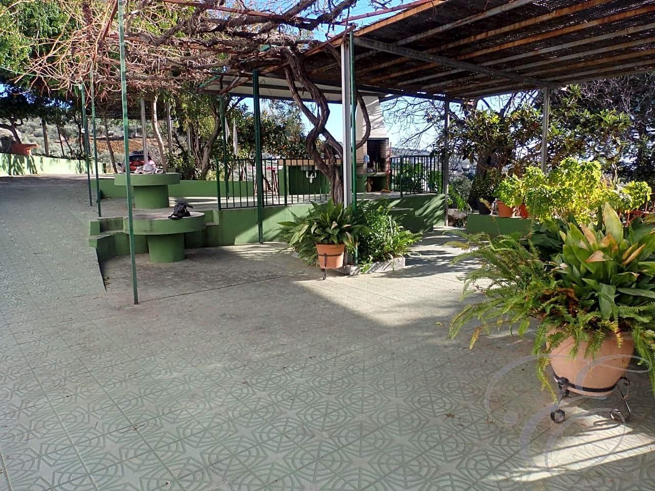 9 bedroom Villa for sale in Periana with garage - € 450,000 (Ref: 4699783)