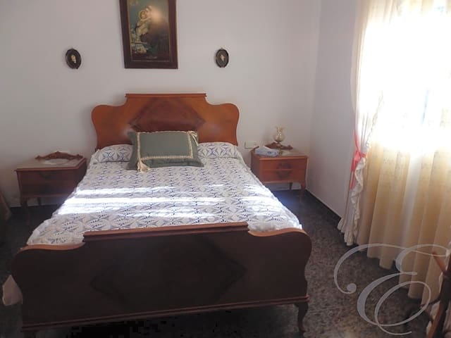 9 soverom Villa til salgs i Periana med garasje - € 450 000 (Ref: 4699783)