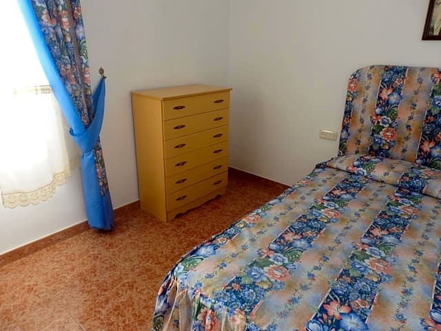 9 soverom Villa til salgs i Periana med garasje - € 450 000 (Ref: 4699783)