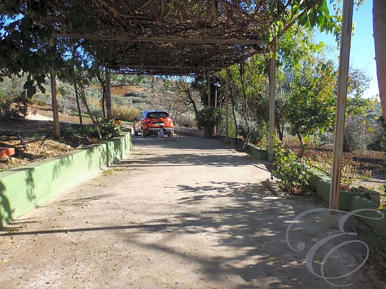 9 bedroom Villa for sale in Periana with garage - € 450,000 (Ref: 4699783)