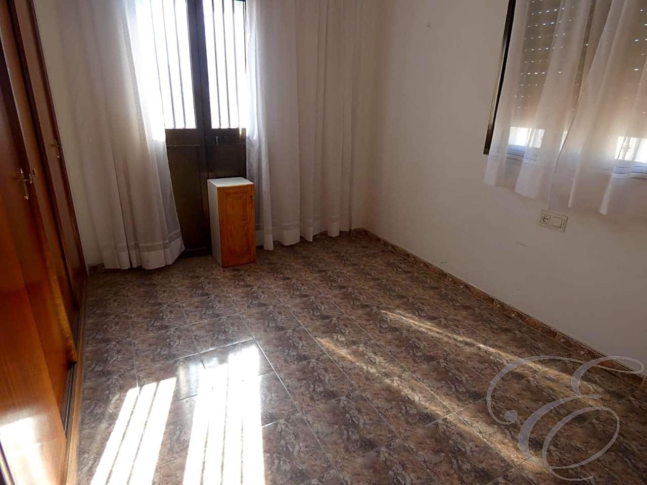 5 sypialnia Willa na sprzedaż w Periana z garażem - 130 000 € (Ref: 4860285)