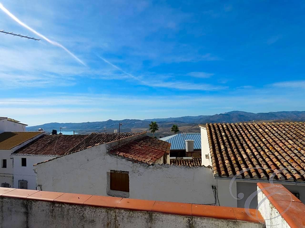 5 sypialnia Willa na sprzedaż w Periana z garażem - 130 000 € (Ref: 4860285)