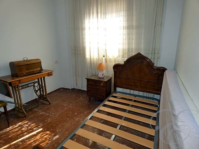 5 chambre Villa/Maison à vendre à Periana avec garage - 130 000 € (Ref: 4860285)