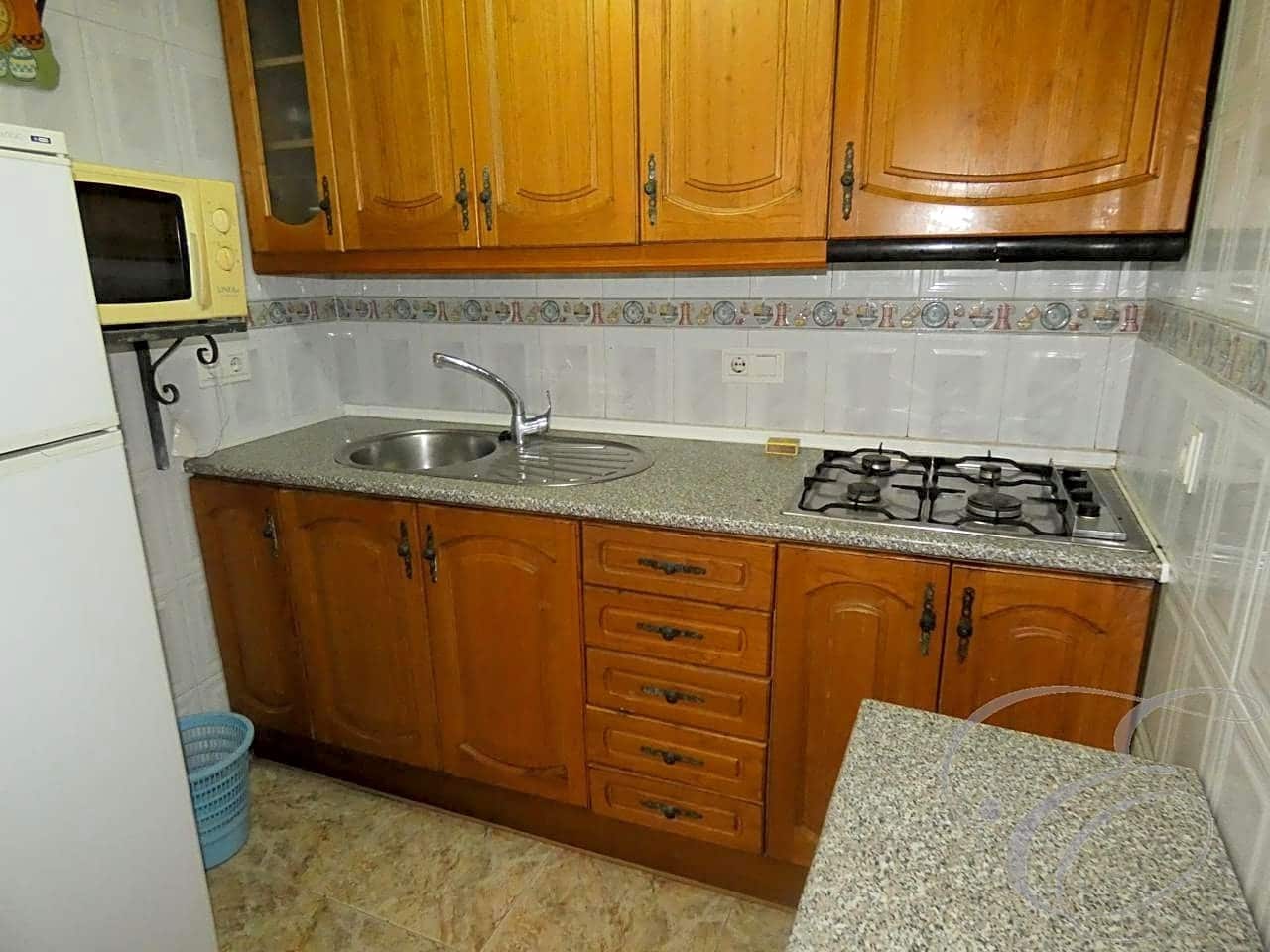 4 bedroom Villa for sale in Archez - € 88,000 (Ref: 4972156)