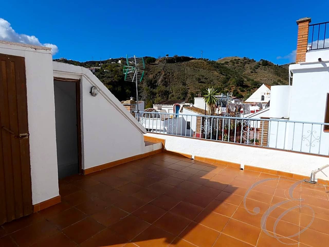 4 bedroom Villa for sale in Archez - € 88,000 (Ref: 4972156)