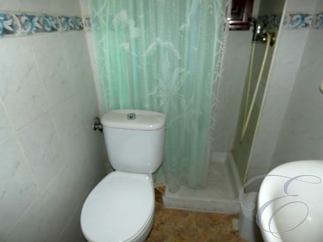 4 soveværelse Villa til salg i Archez - € 88.000 (Ref: 4972156)