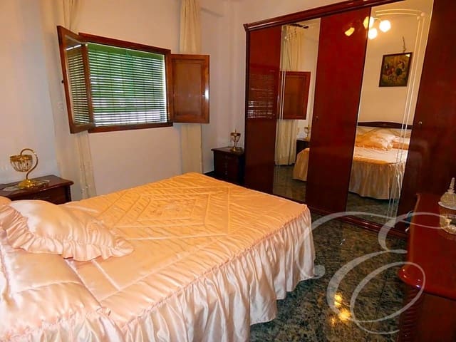 4 soveværelse Villa til salg i Lecrín - € 170.000 (Ref: 4995199)