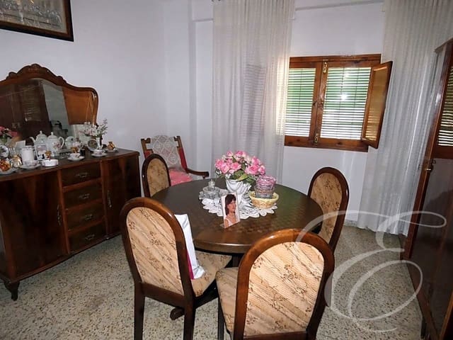 4 soveværelse Villa til salg i Lecrín - € 170.000 (Ref: 4995199)