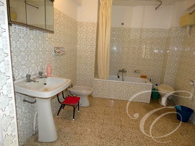 4 soveværelse Villa til salg i Lecrín - € 170.000 (Ref: 4995199)