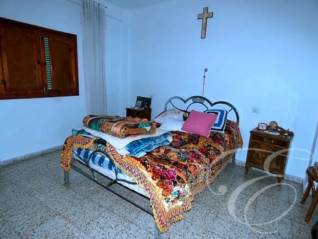 4 soveværelse Villa til salg i Lecrín - € 170.000 (Ref: 4995199)