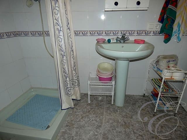 4 soveværelse Villa til salg i Archez - € 79.950 (Ref: 4995204)