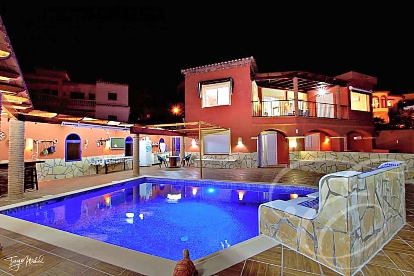 5 soveværelse Villa til salg i Salobrena med swimmingpool - € 695.000 (Ref: 5414232)